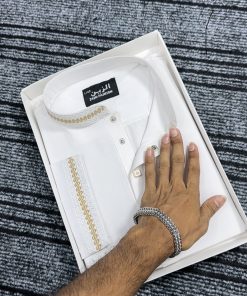 𝐂𝐇𝐈𝐍𝐀 𝐕𝐀𝐍𝐆𝐂𝐇𝐔𝐑 𝐂𝐎𝐓𝐓𝐎𝐍 𝐅𝐀𝐁𝐑𝐈𝐂𝐒 (কোড – 722) OFF - WHITE AND GOLDEN EMBRODIARY